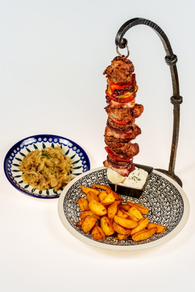 Szaszłyk wieprzowy z polędwicy z warzywami