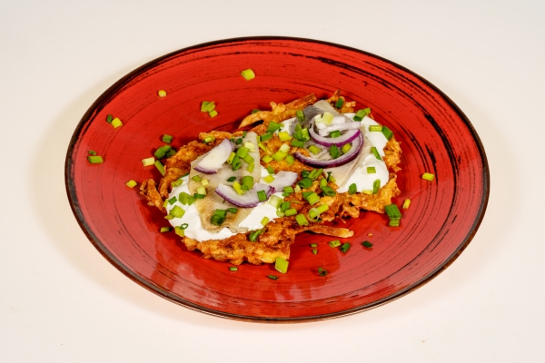 Placki ziemniaczano-kapuściane z matjasem holenderskim